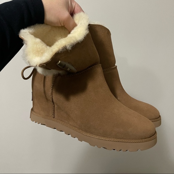 UGG Shoes - UGG FEMME TOGGLE WEDGE BOOTS